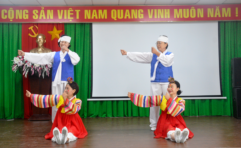 Một ngày Hàn Quốc ở Trung tâm Bảo trợ xã hội Lâm Đồng